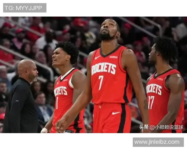 火箭大胜开拓者，双塔组合全面发威