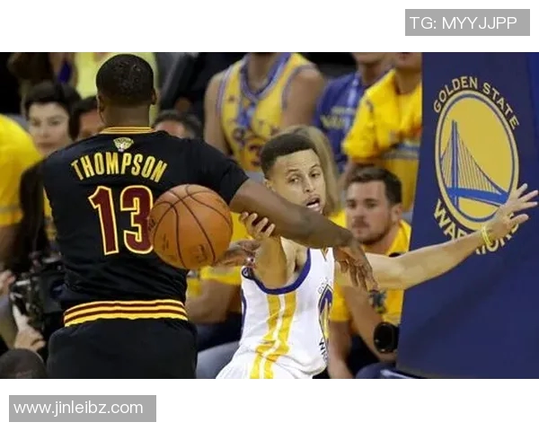 詹姆斯高效砍下三双，带领骑士夺得总决赛关键战胜